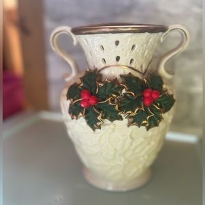 Holiday traditions White Vase And Gold Trim